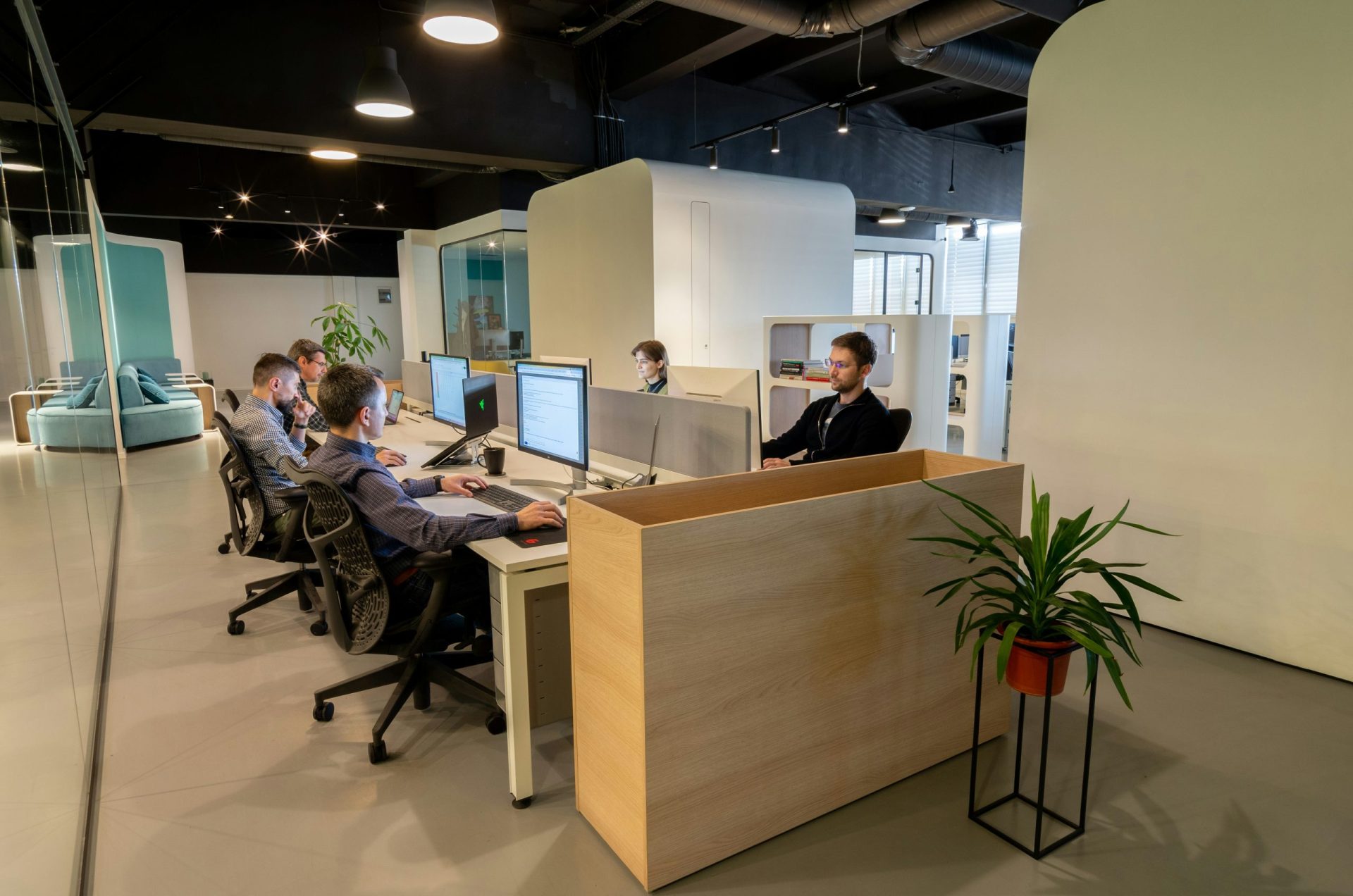 Endpoint Security for Remote Teams: Protecting Devices Outside the Office